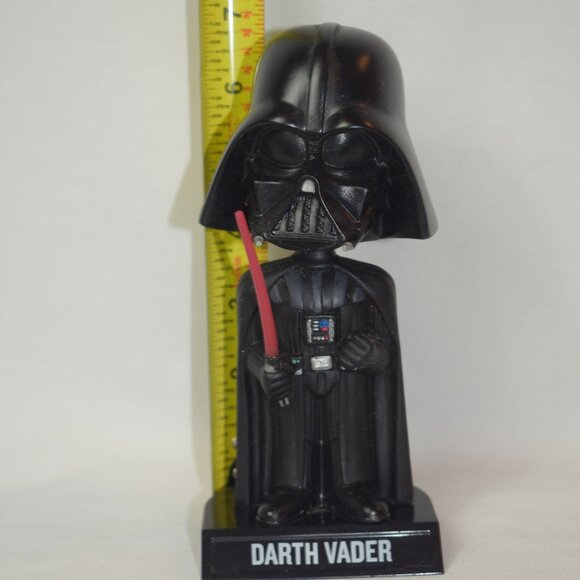 2008 Funko Wacky Wobble Bobble Head Darth Vader - Picture 6 of 6